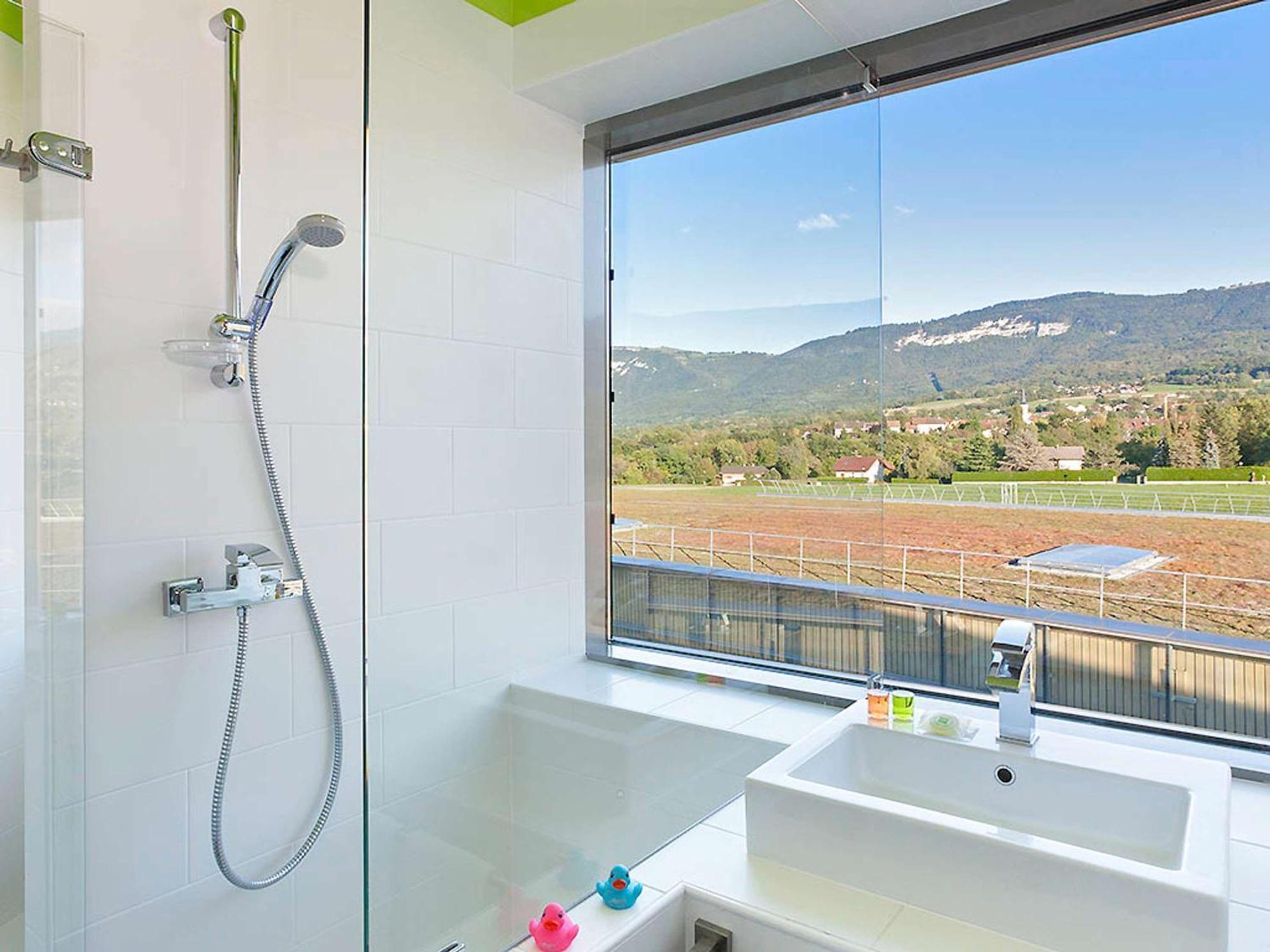Ibis Styles Saint Julien En Genevois Vitam Недан Экстерьер фото