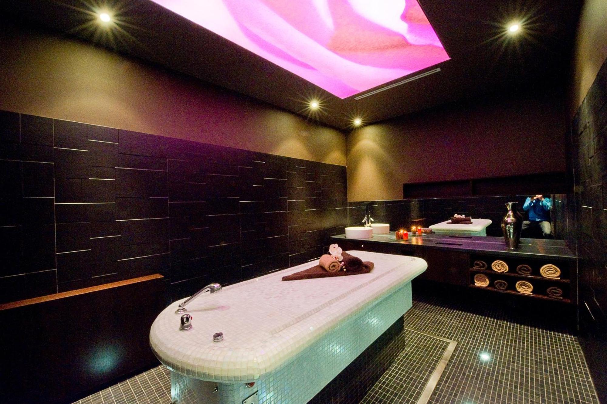 Ibis Styles Saint Julien En Genevois Vitam Недан Экстерьер фото